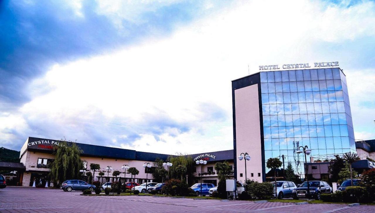 Hotel Crystal Palace Râmnicu Vâlcea Exterior foto